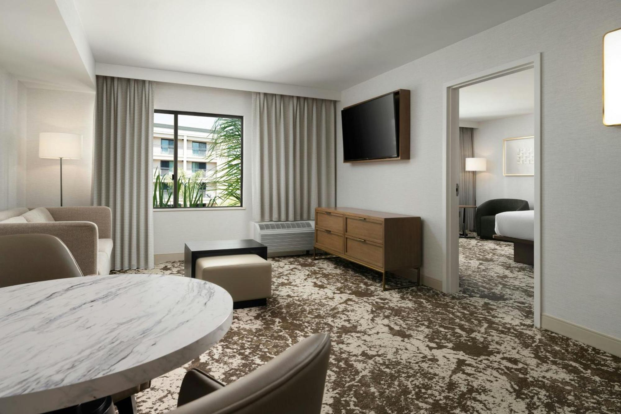 Courtyard By Marriott Los Angeles Pasadena Old Town Eksteriør bilde