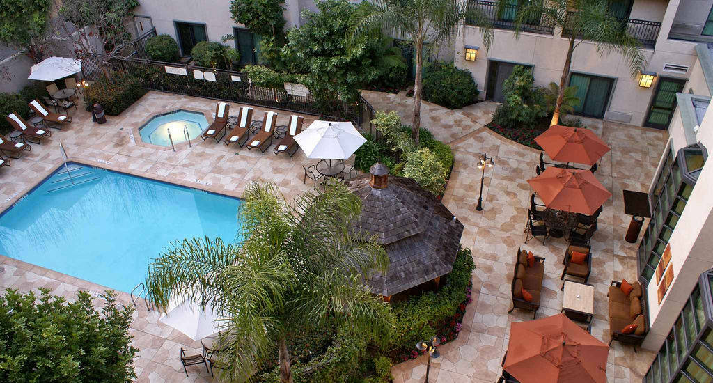 Courtyard By Marriott Los Angeles Pasadena Old Town Eksteriør bilde